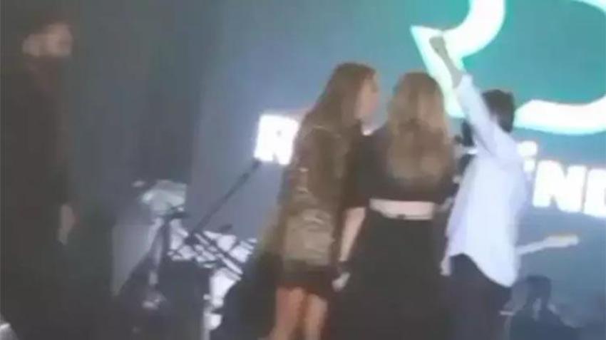Demet Akalın ve Resul Dindar arasında gerginlik: Sahneyi bastı!
