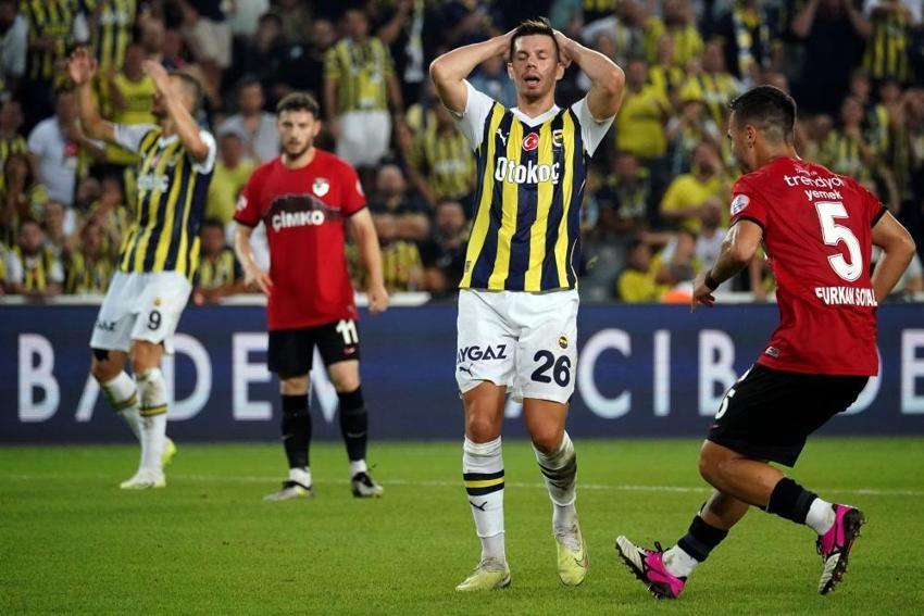 Fenerbahçe'yi reddetti! 'Maaşıma zam yapın' demişti, Ali Koç sildi, Suudi Arabistan'a gidiyor
