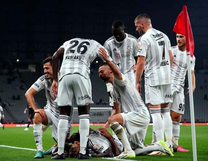 Burak Yılmaz vurgusu: Beşiktaş'ın banko adamı olabilir