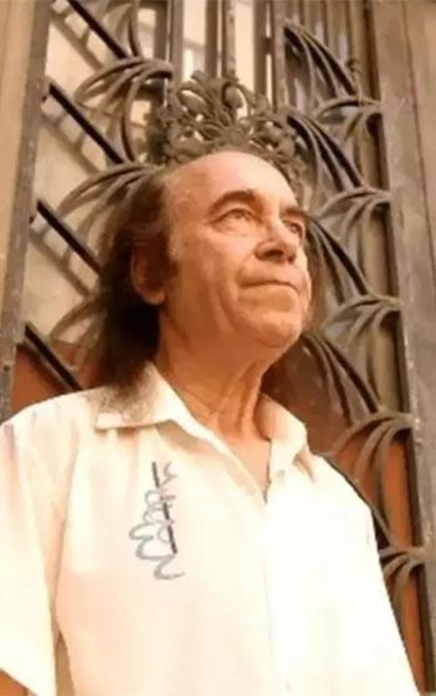 Erkin Koray'ın kızı babasının mezarını paylaşıp duyurdu: 'Günlerdir bir şey demeyeyim diyorum'