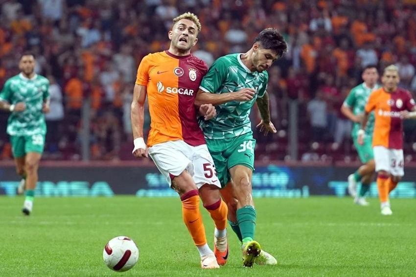 Fatih Terim'in yıldızıydı! 45 dakikada 20 top kaybetti, Zaha, Tete gelince dibe çöktü