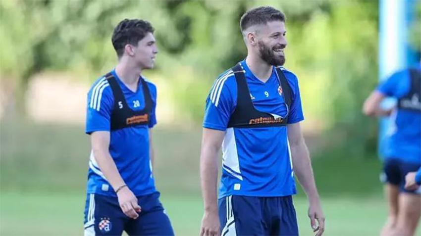 Galatasaray'dan bir ayrılık haberi daha! Okan Buruk biletini kesti, yeni adresi belli oldu
