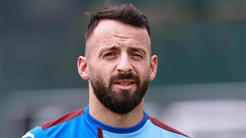 Galatasaray'dan bir ayrılık haberi daha! Okan Buruk biletini kesti, yeni adresi belli oldu