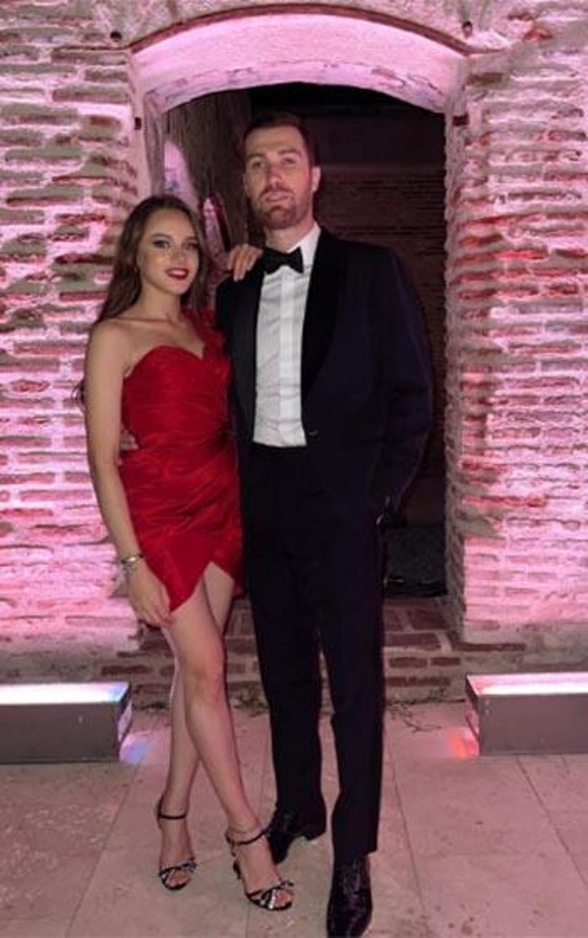 Oğulcan Engin ve İlayda Alişan aşkı belgelendi