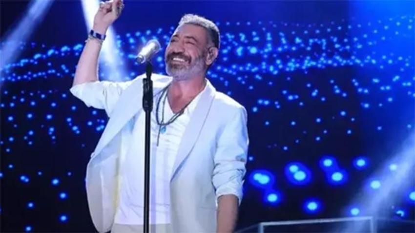 Hakan Altun'dan duygulandıran sözler: Annem hastanede, ben sahneye çıkacağım
