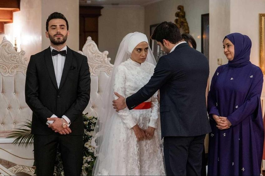 Tarih belli oldu ama kötü haber tez geldi! Kızılcık Şerbeti dizisinde beklenen oldu!