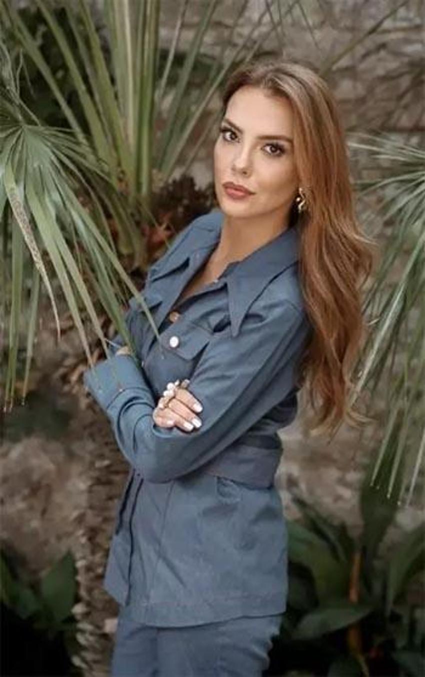 Selen Soyder özel hayatına dair konuştu: 'Dünyanın en iyi üvey babasıyla büyüdüm'