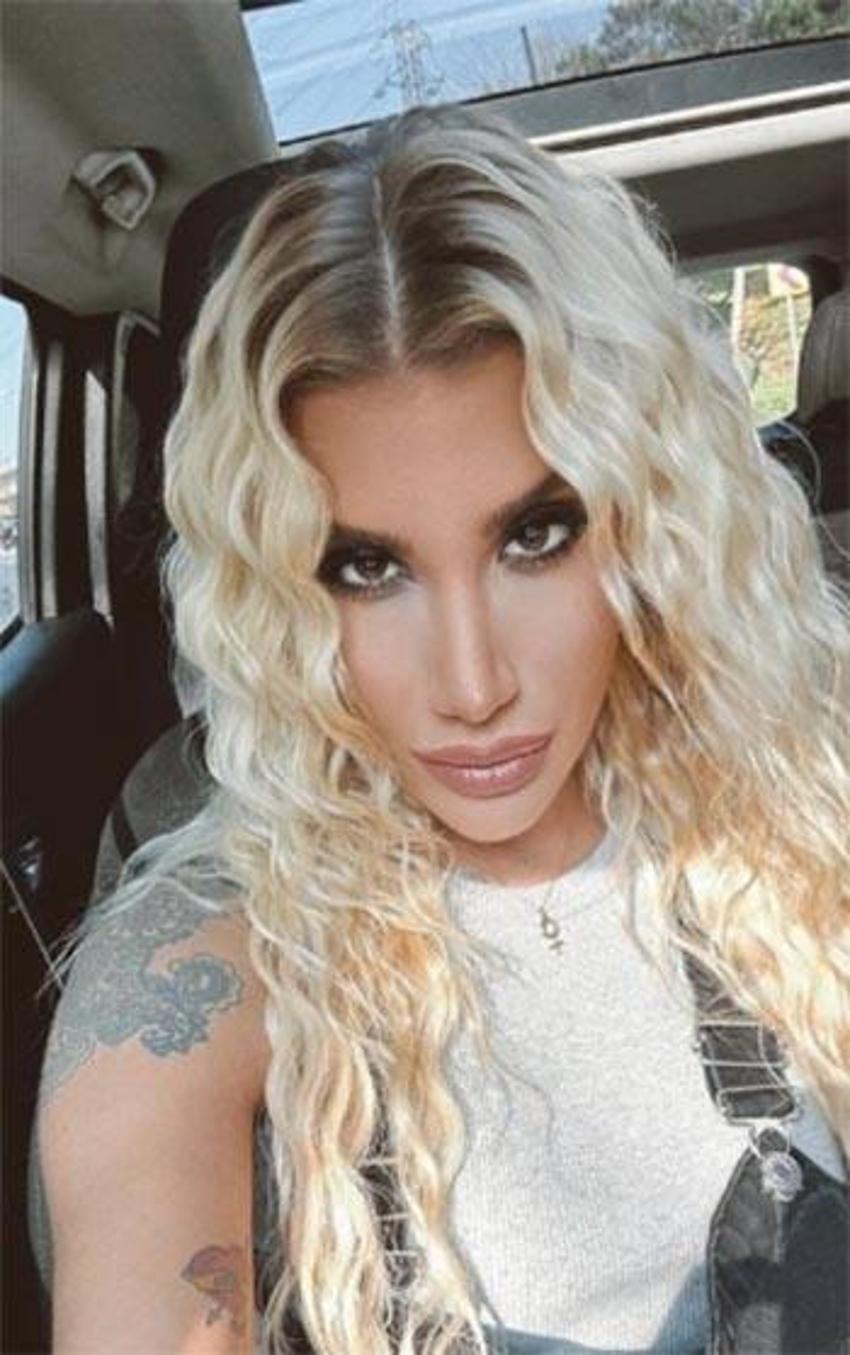 İrem Derici takipçisinin yorumuna sessiz kalamadı: Hiç uğraşamam