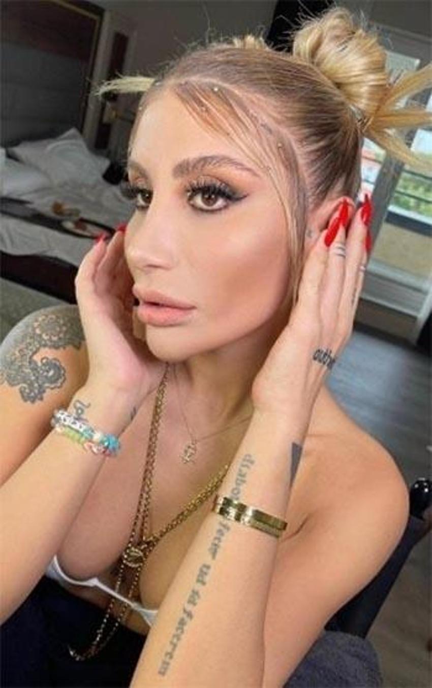 İrem Derici takipçisinin yorumuna sessiz kalamadı: Hiç uğraşamam