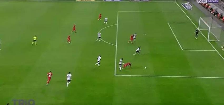 Beşiktaş - Pendikspor maçında iptal edilen gol ve penaltı kararı! Top çizgiyi geçti mi?
