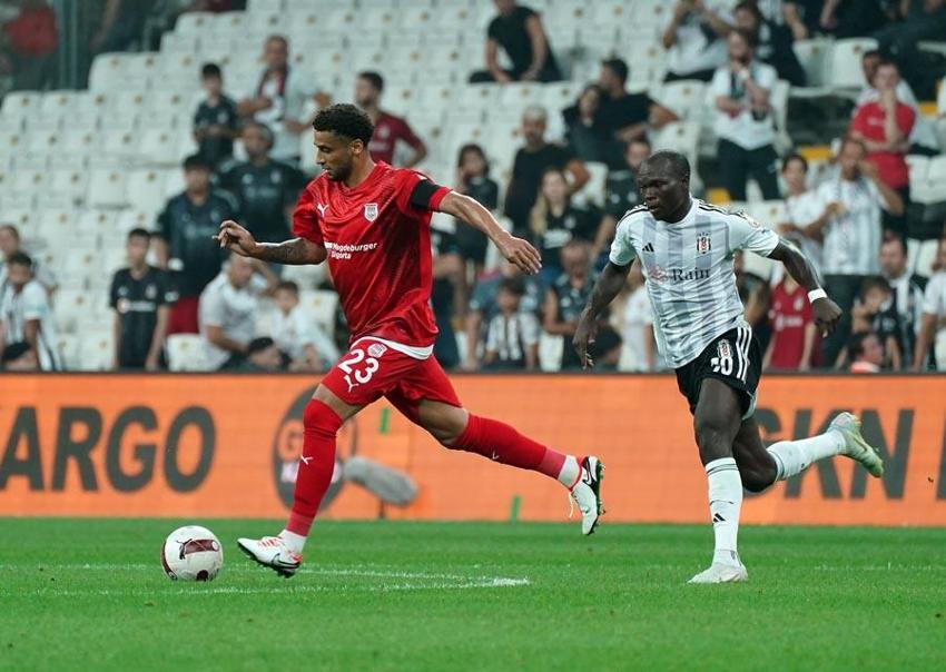 Beşiktaş - Pendikspor maçında iptal edilen gol ve penaltı kararı! Top çizgiyi geçti mi?