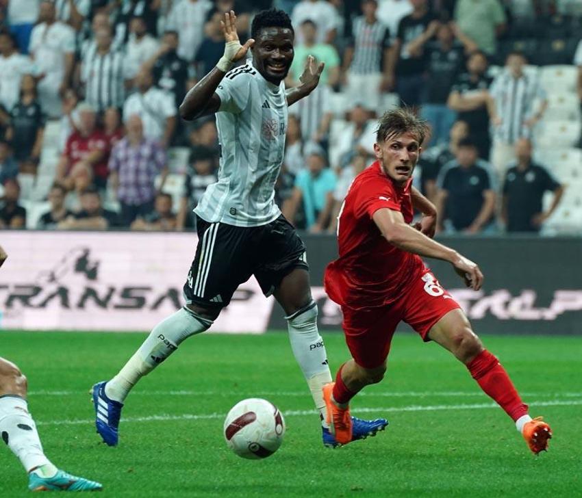 Beşiktaş - Pendikspor maçında iptal edilen gol ve penaltı kararı! Top çizgiyi geçti mi?