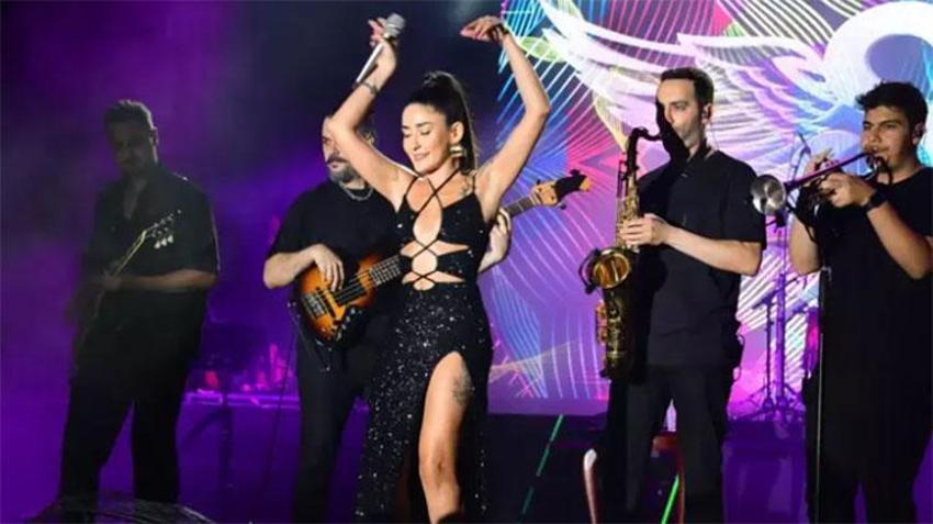 Melek Mosso'dan düğün açıklaması: 'O parayla bağış yapacağız'
