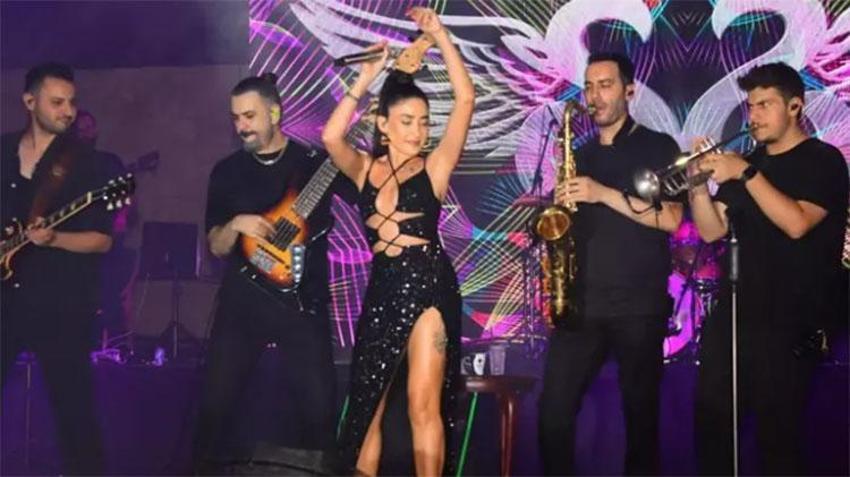 Melek Mosso'dan düğün açıklaması: 'O parayla bağış yapacağız'