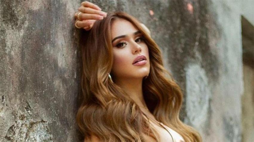 Dünyanın en seksi spikerinin pozlarına beğeni yağdı