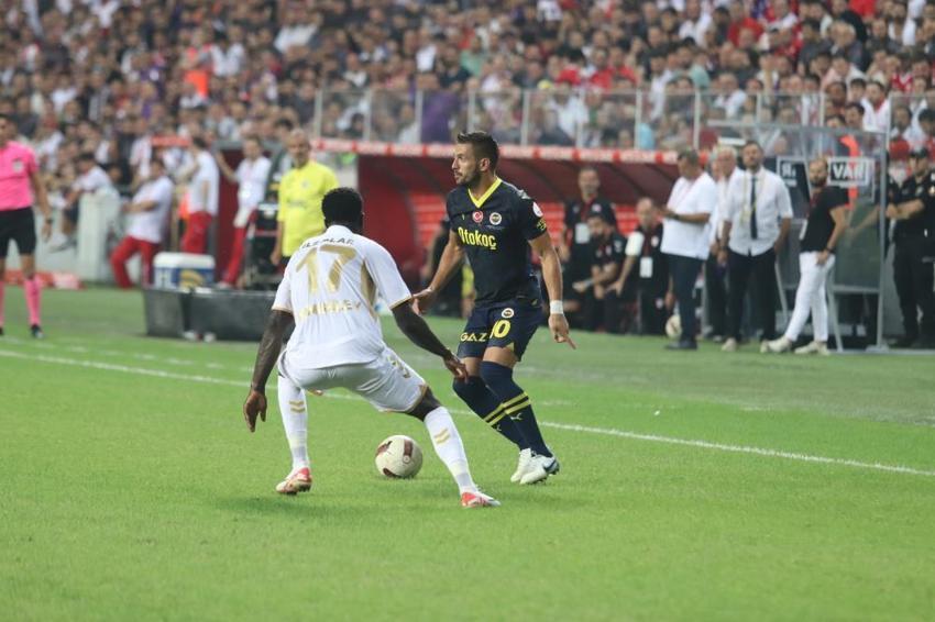 İsmail Kartal’ın pek umurunda değil! 90+8'de atılan gol sonrası itiraf: Szymanski devre dışı