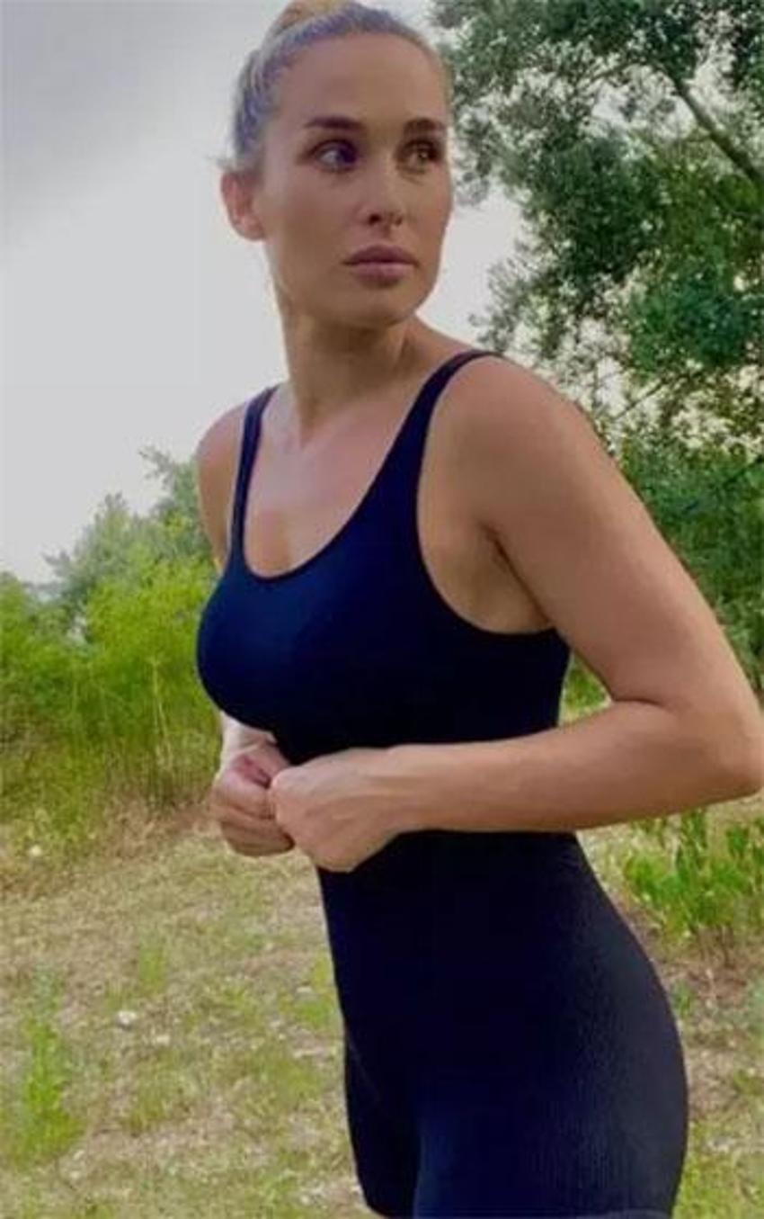 Survivor Sema Aydemir eski mesleğine geri döndü