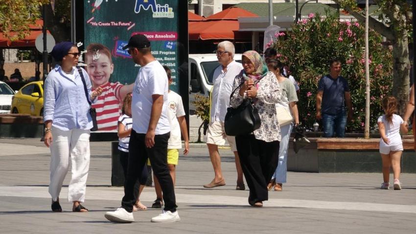 Eris varyantı ile ilgili yeni açıklama! Eylül ayı işaret edildi, yeniden aşı mı olacağız?