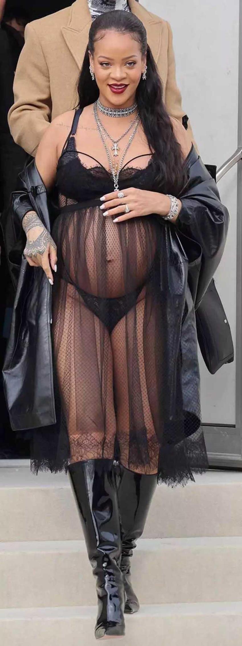 Rihanna ikinci kez anne oldu! İşte bebeğin cinsiyeti