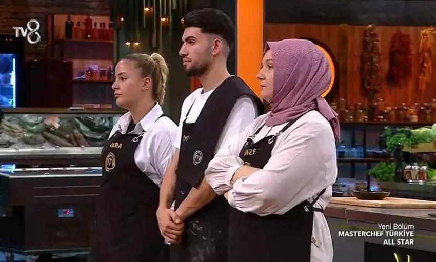 Barbaros bir hareketiyle hayalleri yıktı! MasterChef All Star'da eleme adayını seçerken kahkaha attı!