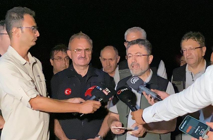 Çanakkale'de orman yangıyla mücadele sürüyor! Bakan Yumaklı son durumu açıkladı
