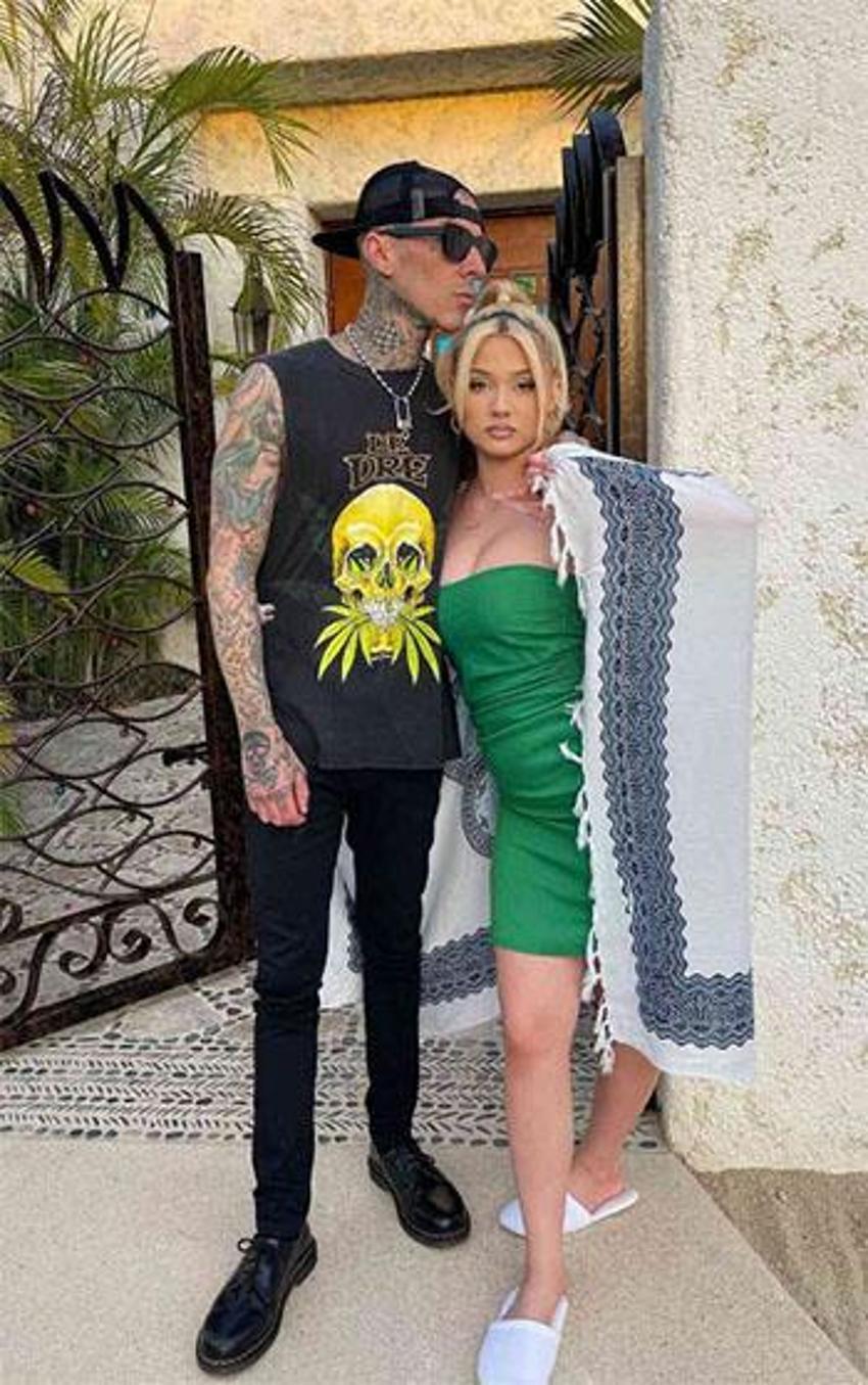 Travis Barker'ın kızı isyan etti: 'Madem şişmanım hepinizi yiyeceğim'