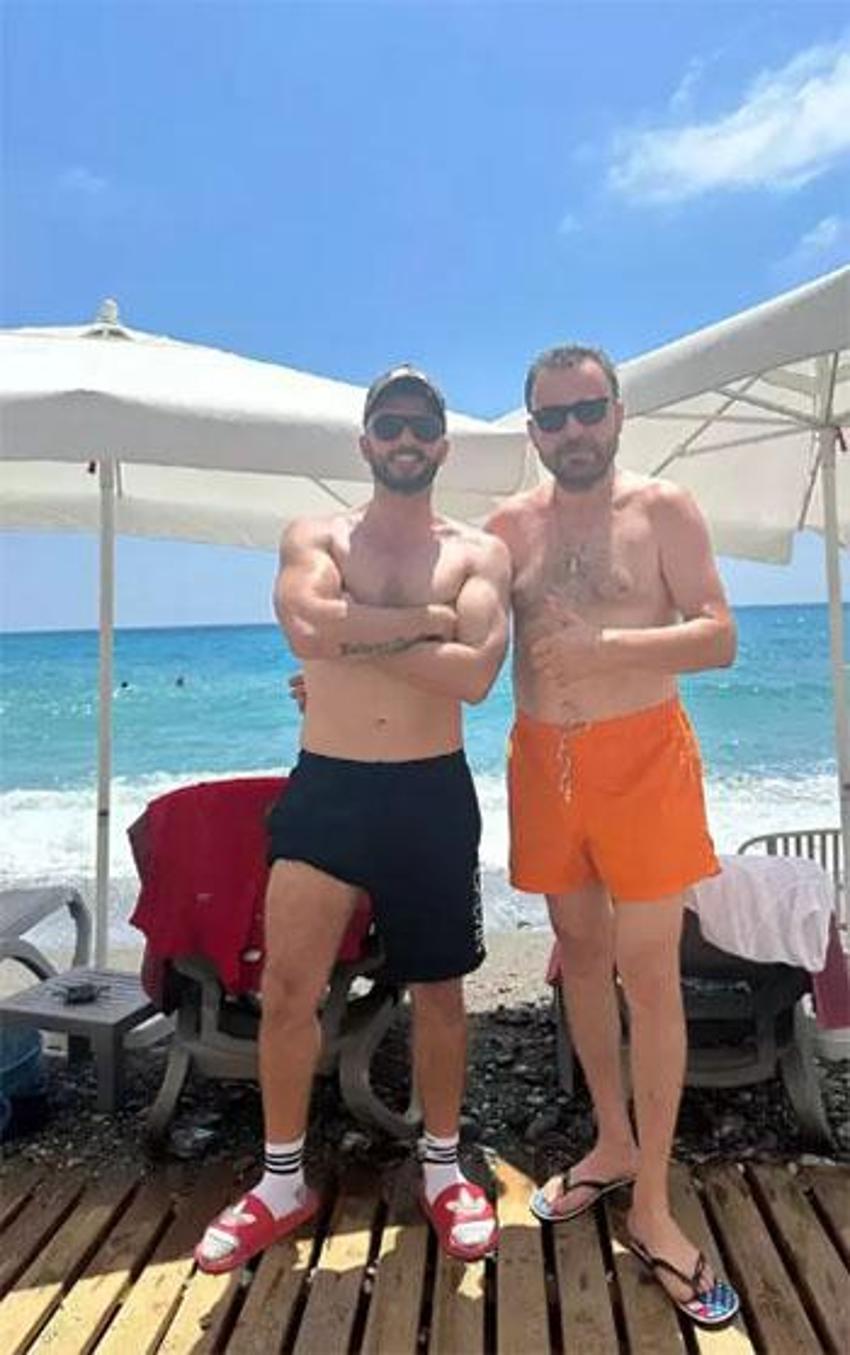 Gökhan Özen 7 yıl sonra Türkiye'ye döndü: Eski eşi hakkında ilk kez konuştu
