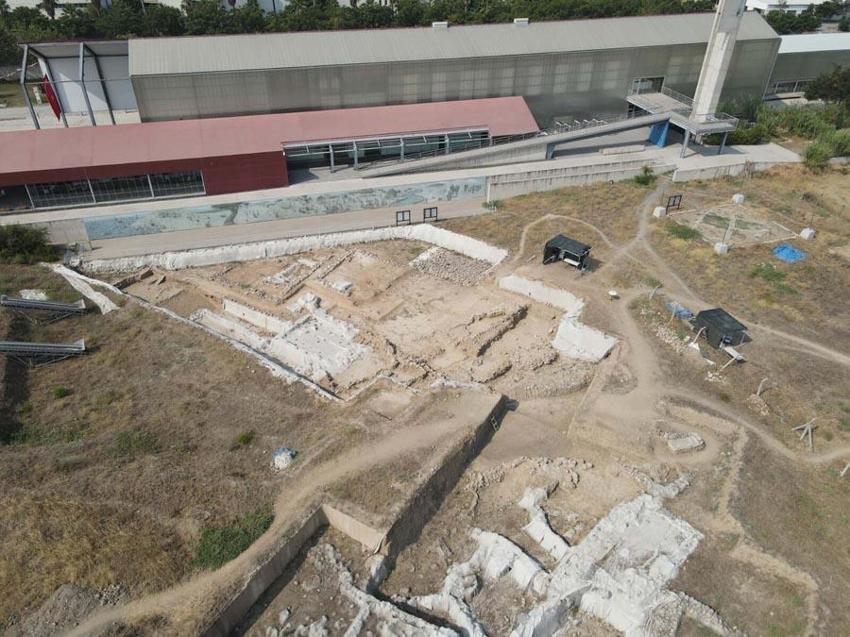 İzmir'de 8 bin 200 yıllık keşif! Yeşilova Höyüğü'nde ortaya çıkarıldı