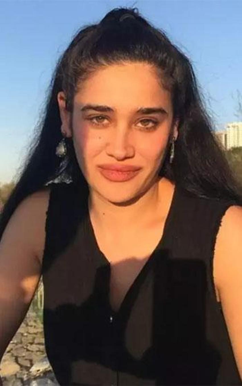 Meltem Miraloğlu'dan şaşırtan poz! 84 yaşındaki Patrick Grady ile evliliği çok konuşulmuştu