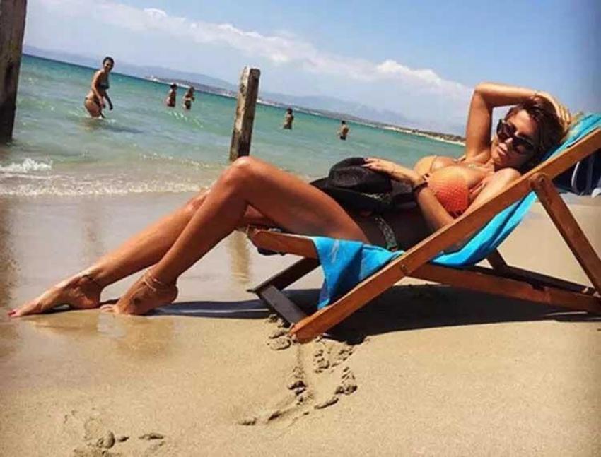 Oyuncu Tuğçe Özbudak kısmi felç geçirdi! Ameliyat öncesi dua istedi
