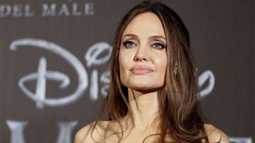 Angelina Jolie'nin dövmeleri gündem oldu