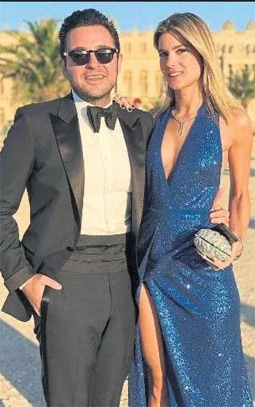 Nazlı Sabancı ve Hacı Sabancı ilk aile pozlarını verdi
