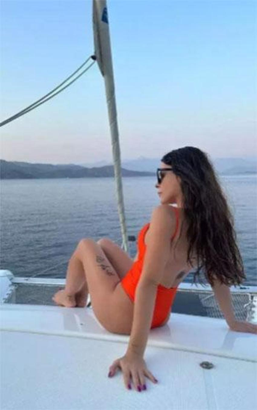 Simge Sağın'ın bitmeyen tatili: Pozları çok beğenildi