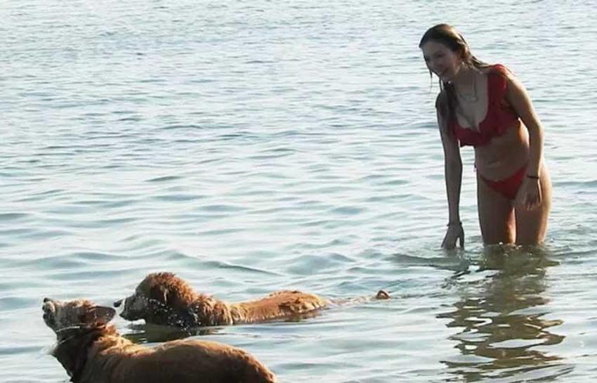 Yasmin Erbil ile Yiğit Poyraz Bodrum'dan romantik anlar! Sevgilisini ısırdı!