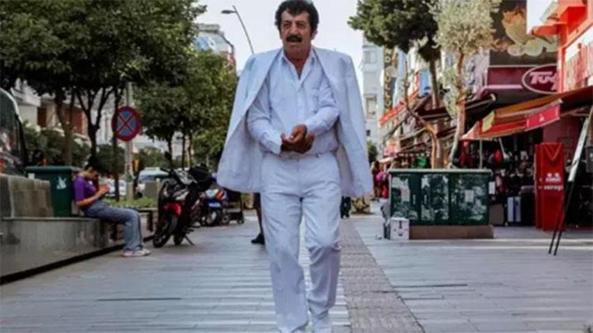 Müslüm Gürses'e olan benzerliği herkesi şaşırttı! 'Beni gören Allah rahmet eylesin diyor'
