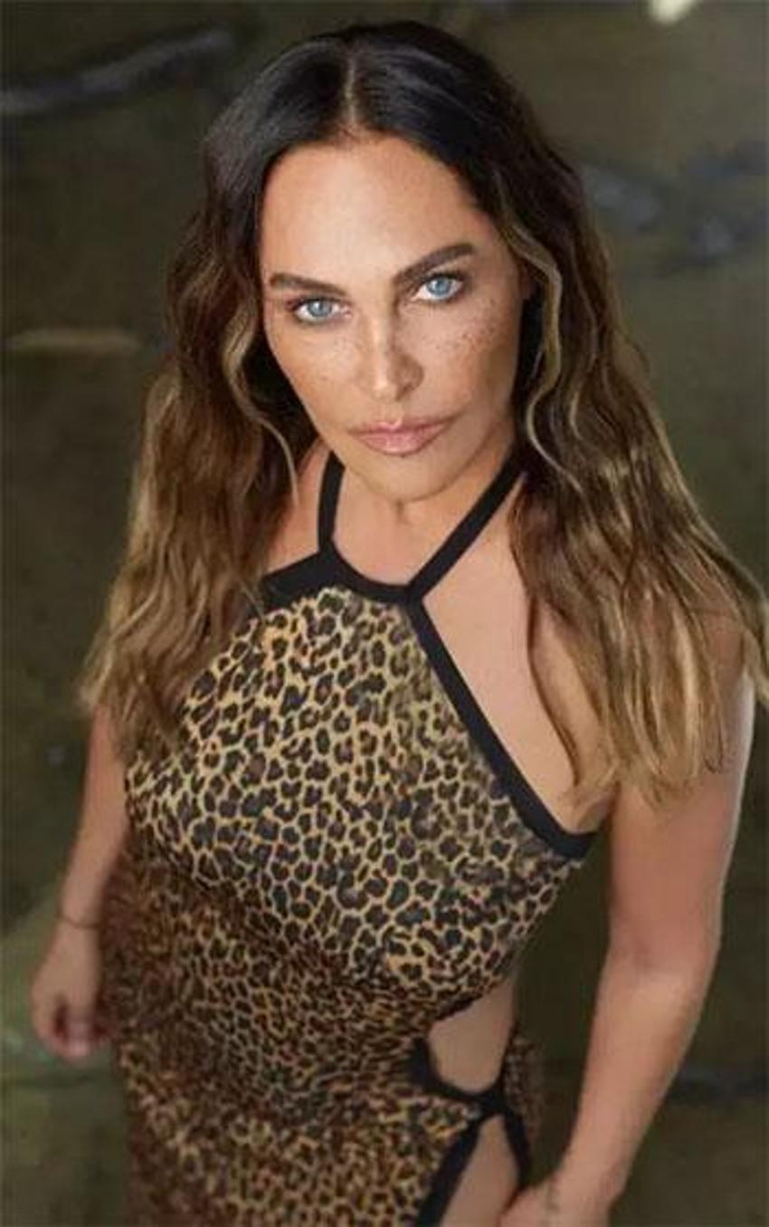 Kaya Çilingiroğlu sevgilisiyle el ele görüntülendi