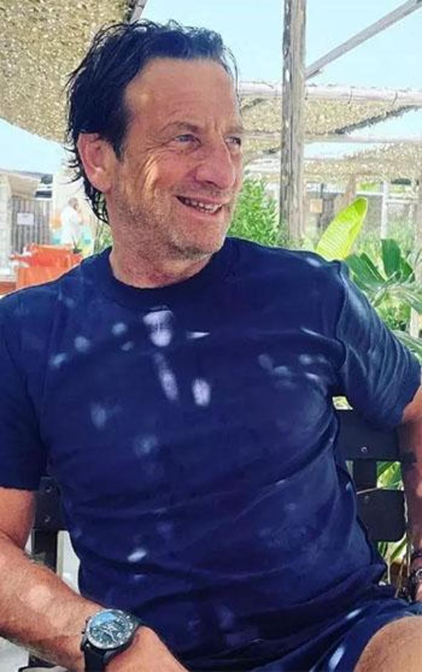 Hülya Avşar'ın eski eşi Kaya Çilingiroğlu'na yumruk darbesi! Avşar Kızı kayıtsız kalamadı