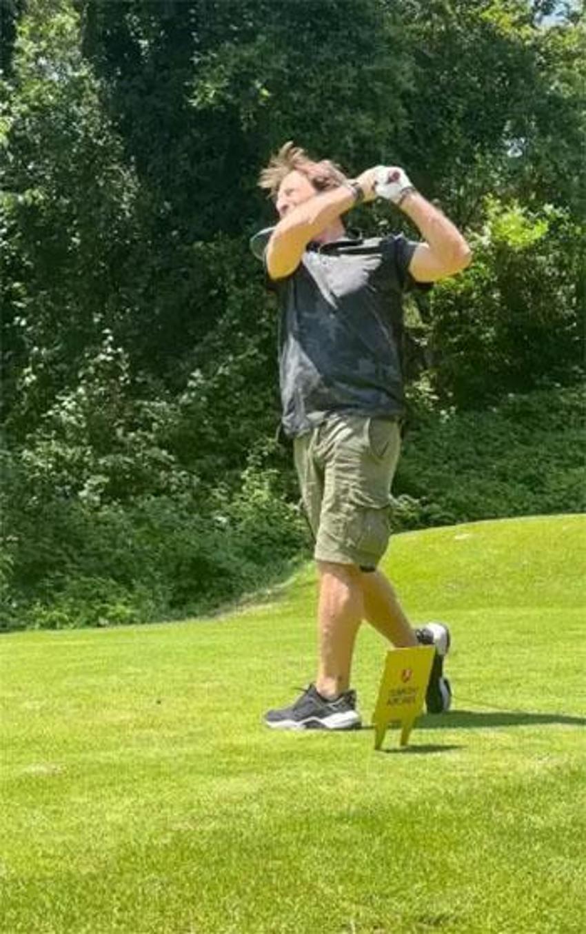 Kaya Çilingiroğlu sevgilisiyle el ele görüntülendi