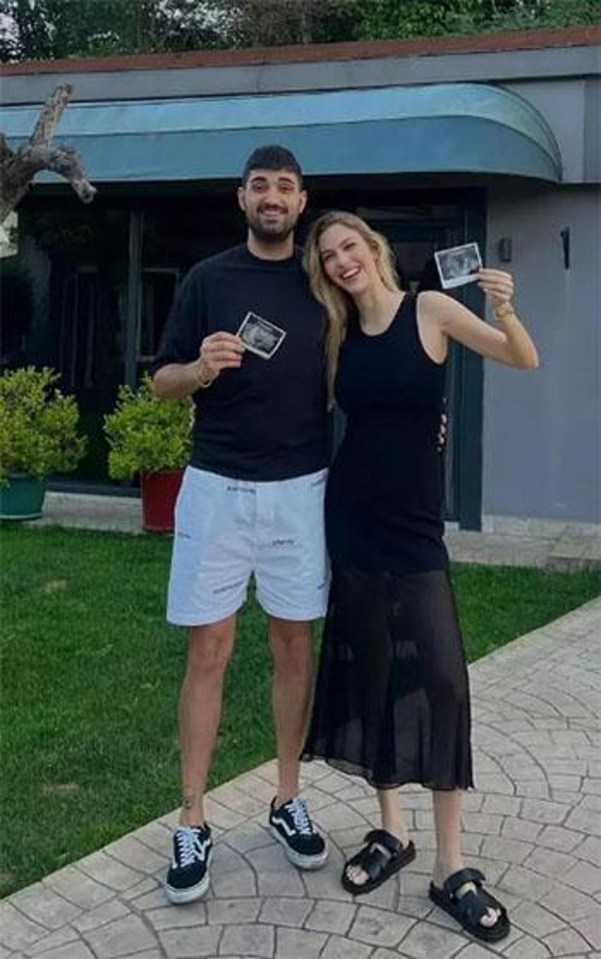 İdo Tatlıses ve Yasemin Şefkatli'nin bebek sevinci: İkizlerle birlikte ilk fotoğraf!