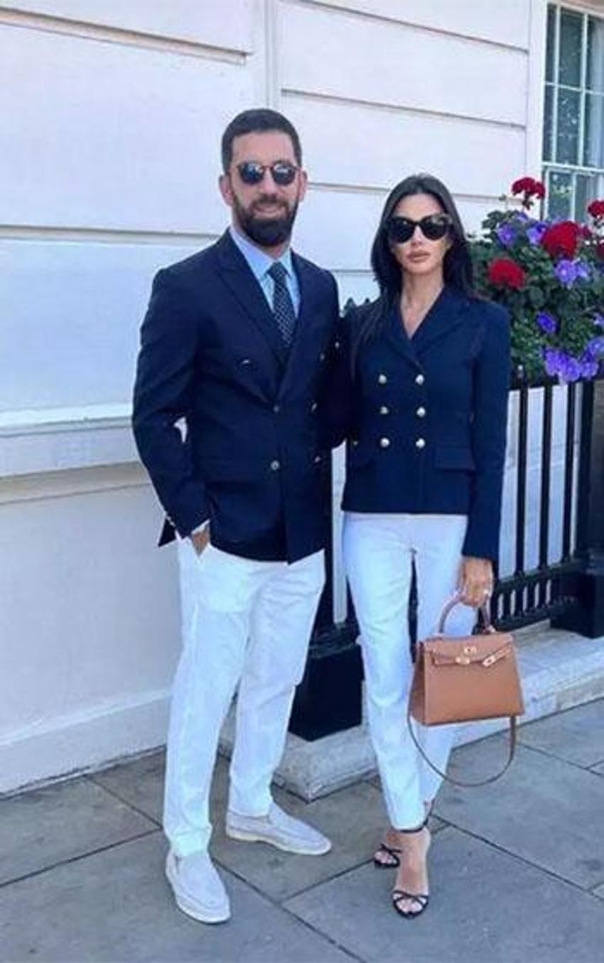 Arda Turan ve eşi Aslıhan Doğan Turan'dan üzen haber! Bebeklerini kaybettiler