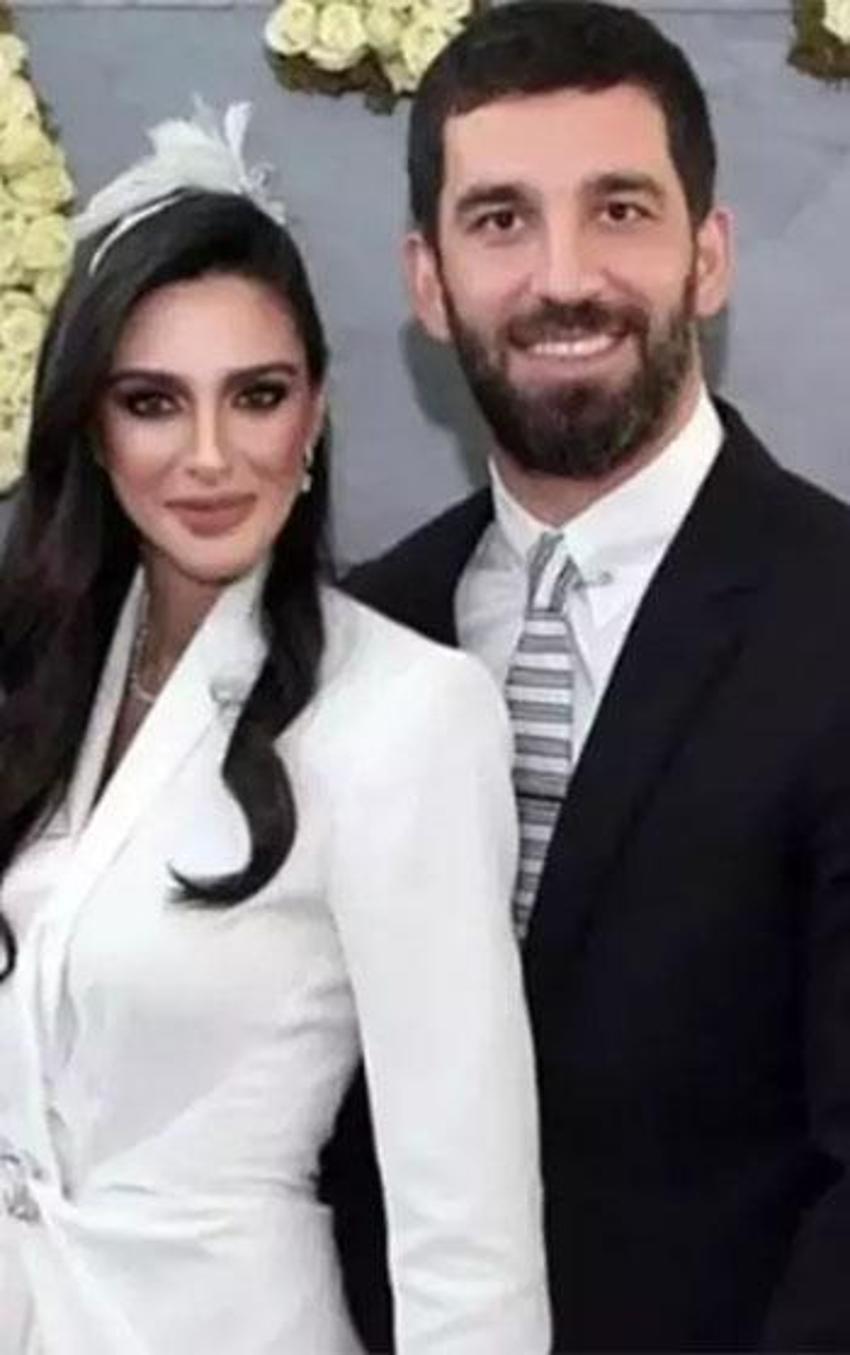 Arda Turan ve eşi Aslıhan Doğan Turan'dan üzen haber! Bebeklerini kaybettiler