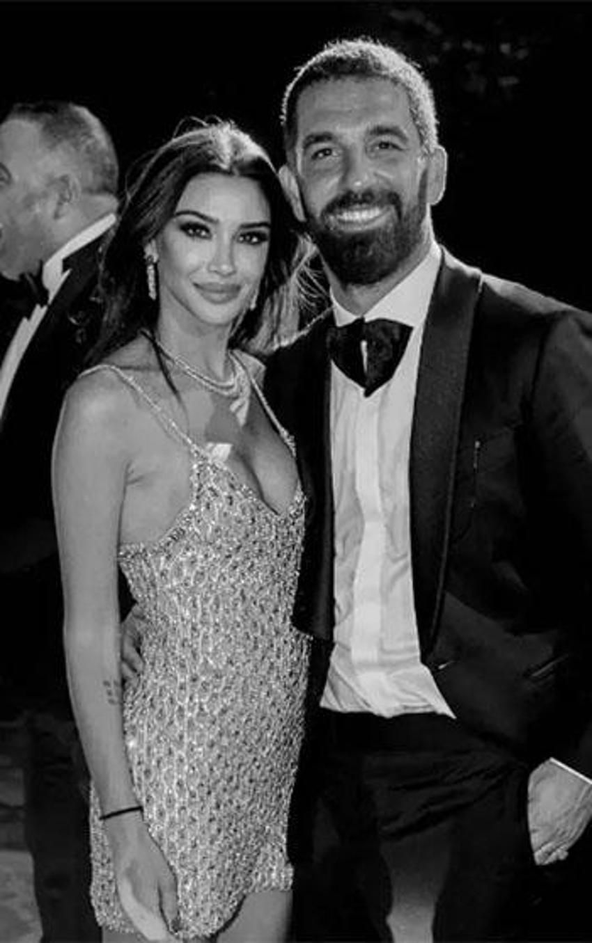 Arda Turan ve eşi Aslıhan Doğan Turan'dan üzen haber! Bebeklerini kaybettiler