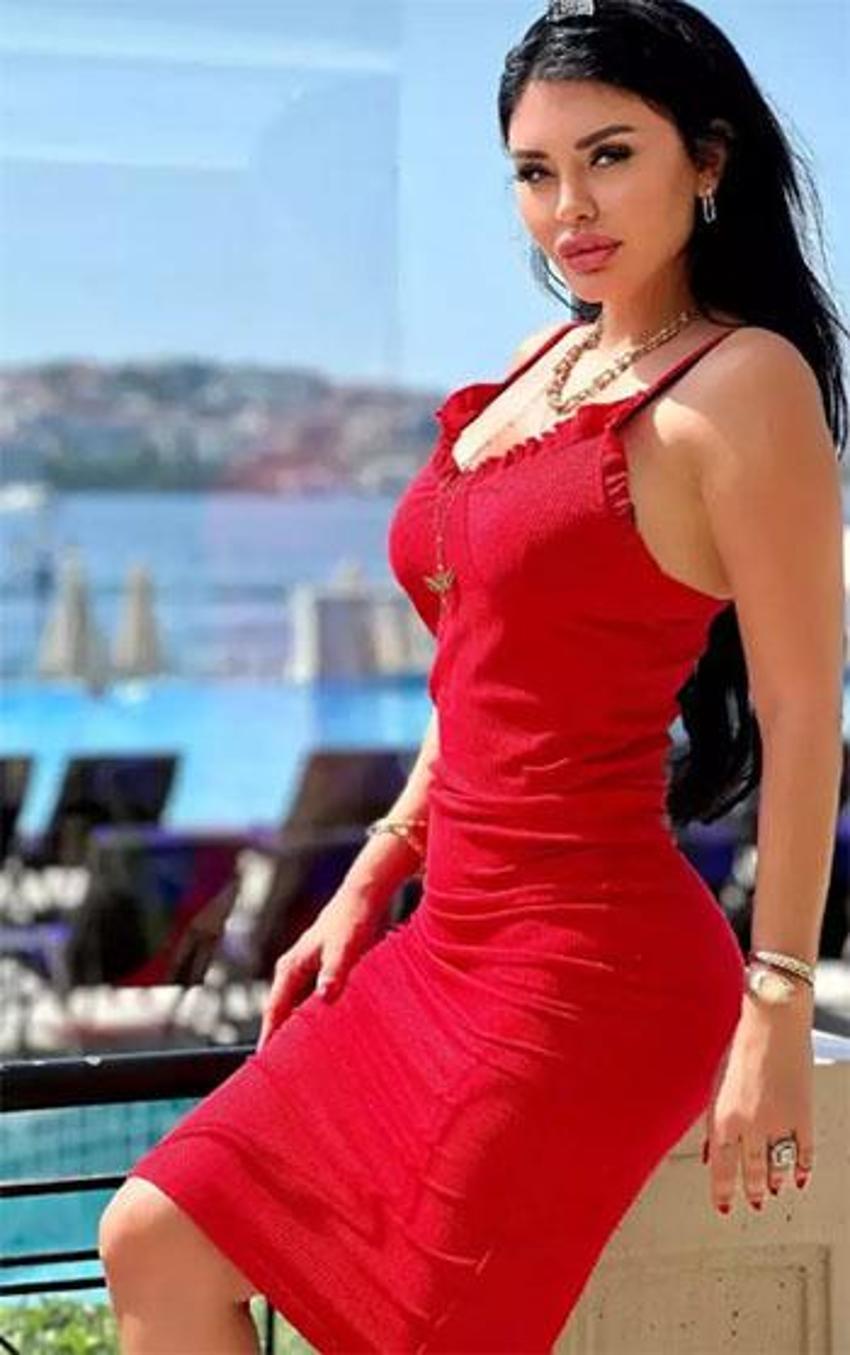 Ebru Polat 'Silikon kafa' yorumunu affetmedi! Soluğu mahkemede aldı