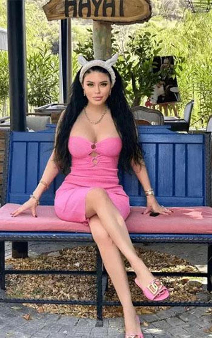 Ebru Polat 'Silikon kafa' yorumunu affetmedi! Soluğu mahkemede aldı