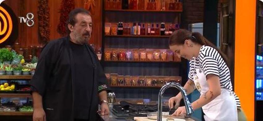 Mehmet Şef Alican'ı stüdyoya gömdü Esra O'nu kaptan yaptı! MasterChef All Star'da haftanın takımları belli oldu