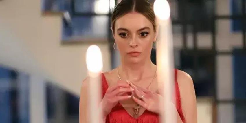 Melis Sezen atalarını öğrenmek için DNA testine başvurmuştu! Oyuncuya DNA testi sonucu soruldu