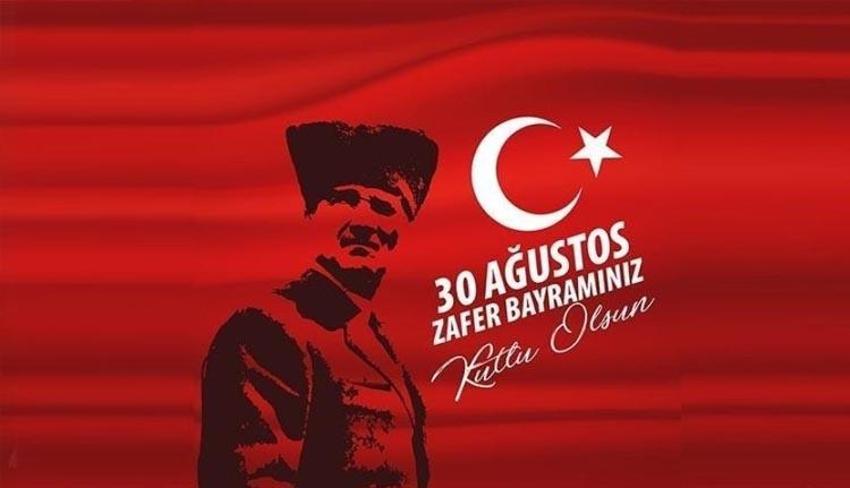 Ünlülerin 30 Ağustos Zafer Bayramı mesajları