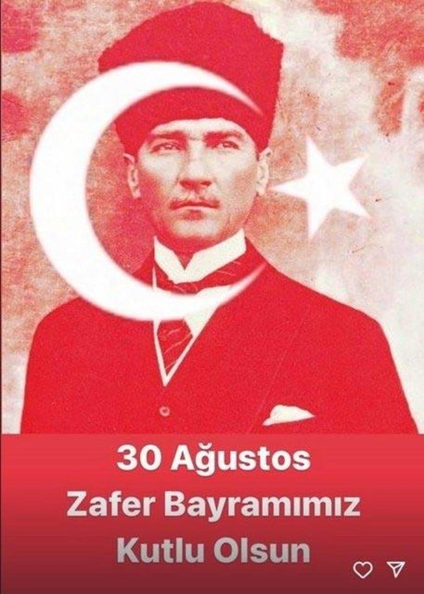 Ünlülerin 30 Ağustos Zafer Bayramı mesajları