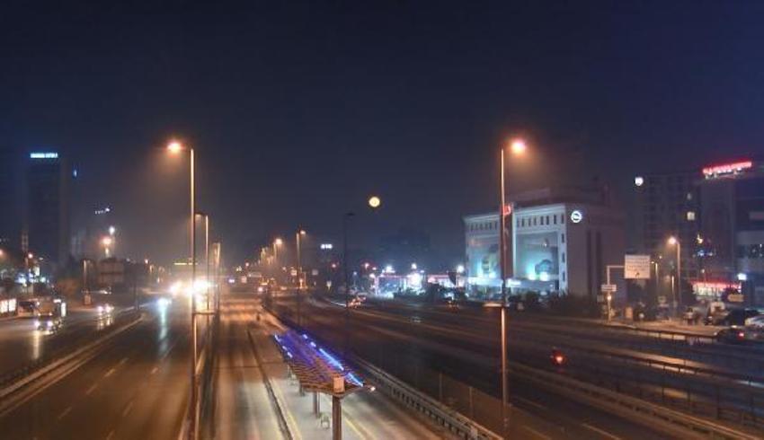 'Mavi Ay' en parlak konumuna ulaştı! Muhteşem manzara