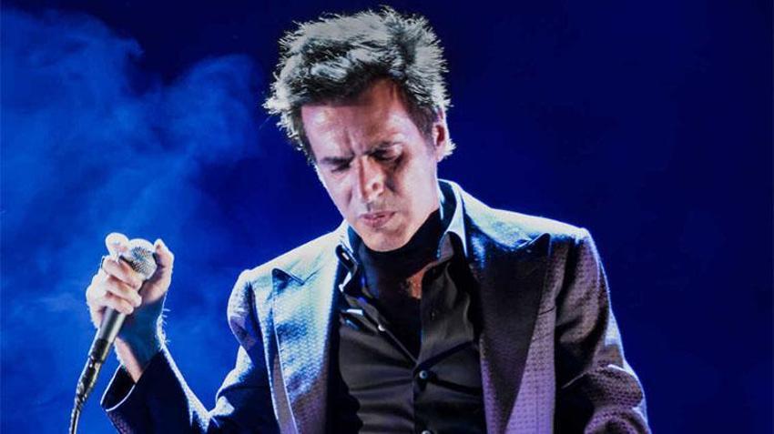 Ünlü şarkıcı Teoman basın mensuplarını konserinden kovdu